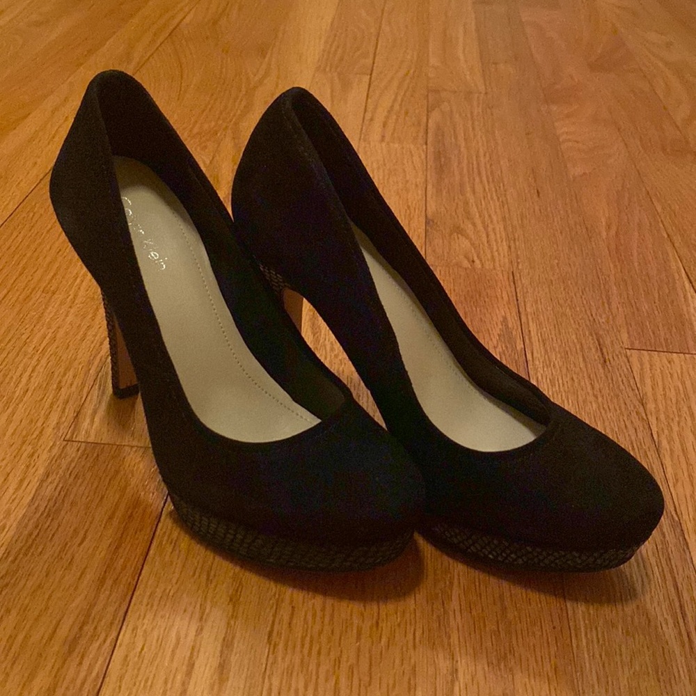 Black Calvin Klein pumps
